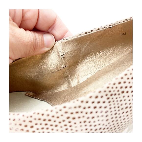 2/$30 VANELi Vintage Dayle 9 Taupe Womens Classic Embossed Leather Heeled Pump - Picture 14 of 16